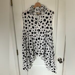 Polka Dot Ruffle Asymmetrical Hem Sleeveless Top L